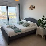 Lazuli Sea View Beachfront - Ap Finikoudes Apartment *