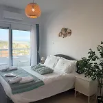 Lazuli Sea View Beachfront - Ap Finikoudes Apartment
